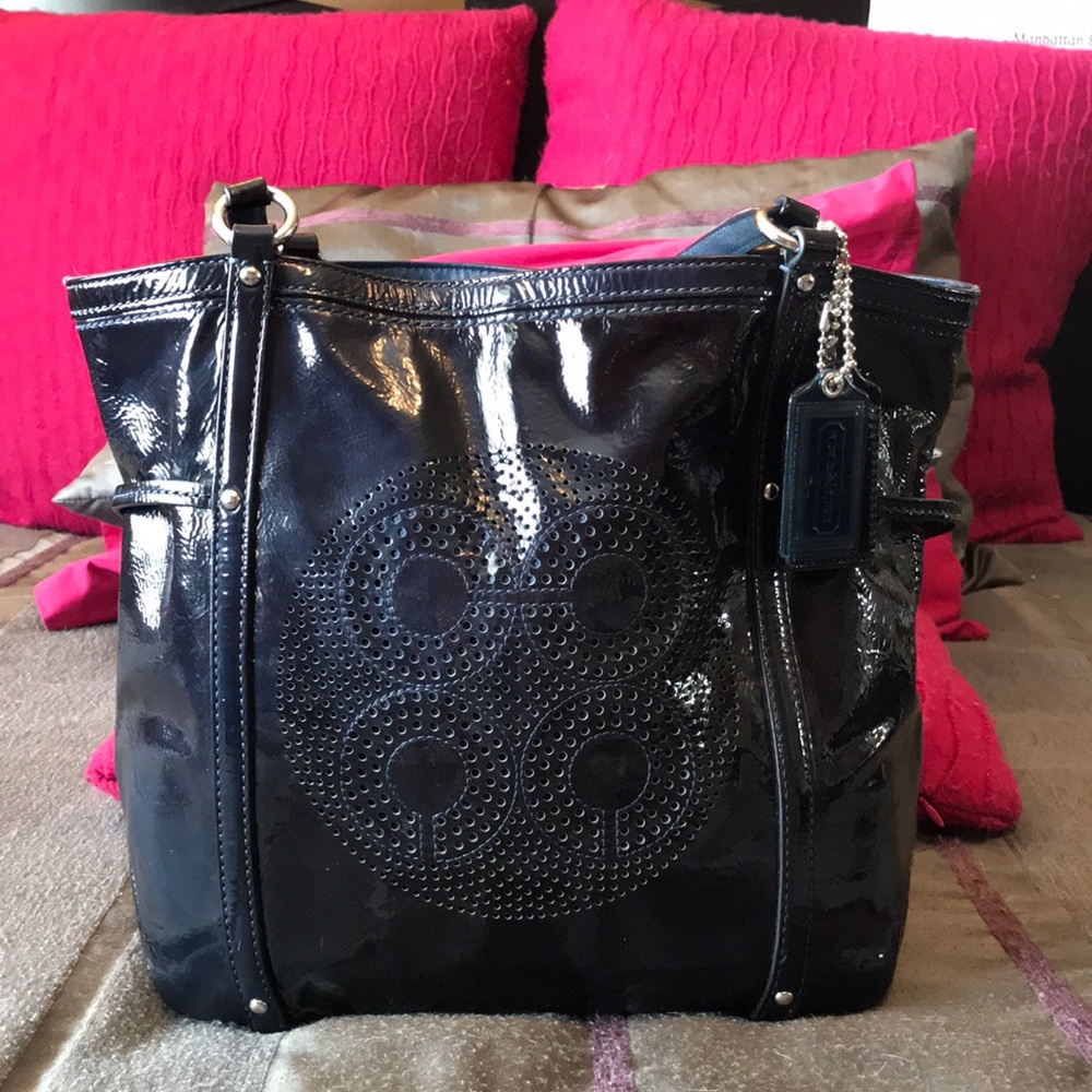 💙 Navy Patent Leather Tote Bag 💙